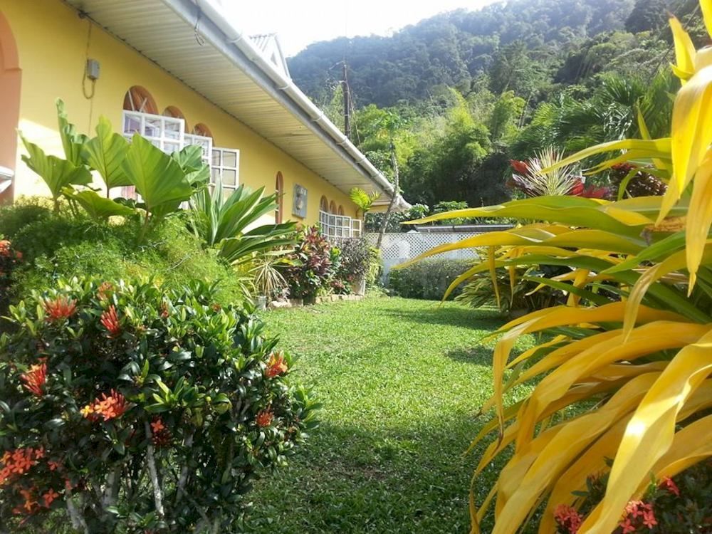 La Mamre Bed & Breakfast La Finette ภายนอก รูปภาพ